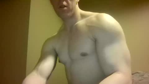 Snapshot of college_muscle chatting on July 2026 12:36:01 AM foreverxshredded online show from July 2026 12:36:01 AM