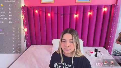  MEGAN  online show from December 2024 05:51:02 PM