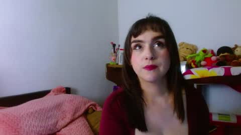Snapshot of collette_beaufoy chatting on June 2026 06:33:01 AM Collette online show from June 2026 06:33:01 AM