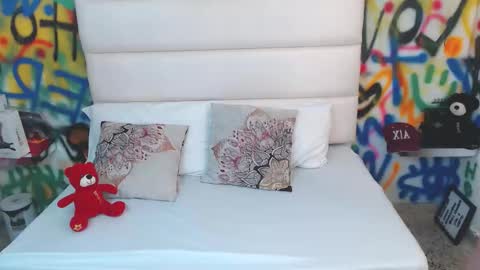 valentina online show from November 2025 12:38:02 PM