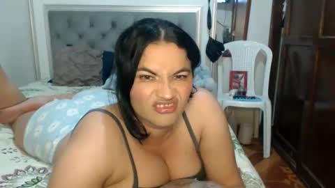 Snapshot of colombi4spice chatting on May 2026 07:33:01 PM viviana online show from May 2026 07:33:01 PM