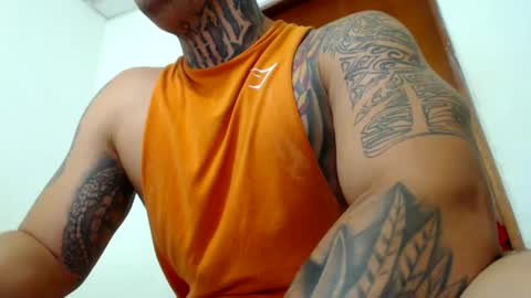 Snapshot of colombian_monster_cock chatting on December 2024 01:08:01 AM camilo online show from December 2024 01:08:01 AM