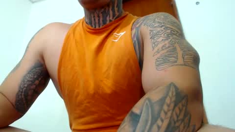 Snapshot of colombian_monster_cock chatting on December 2024 02:25:01 AM camilo online show from December 2024 02:25:01 AM