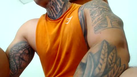 Snapshot of colombian_monster_cock chatting on December 2024 08:02:01 AM camilo online show from December 2024 08:02:01 AM