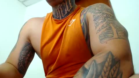 Snapshot of colombian_monster_cock chatting on December 2024 11:28:02 AM camilo online show from December 2024 11:28:02 AM