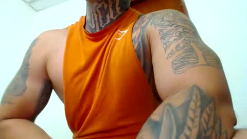 Snapshot of colombian_monster_cock chatting on January 2025 08:34:02 AM camilo online show from January 2025 08:34:02 AM