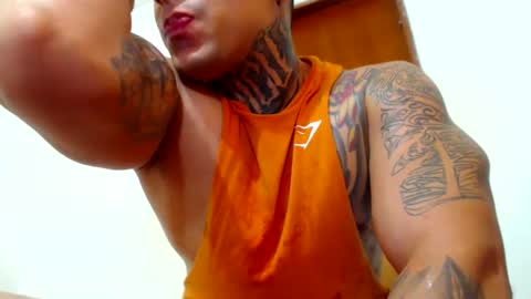 Snapshot of colombian_monster_cock chatting on January 2025 02:47:01 PM camilo online show from January 2025 02:47:01 PM