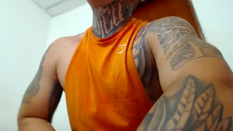 Snapshot of colombian_monster_cock chatting on February 2025 06:10:01 PM camilo online show from February 2025 06:10:01 PM