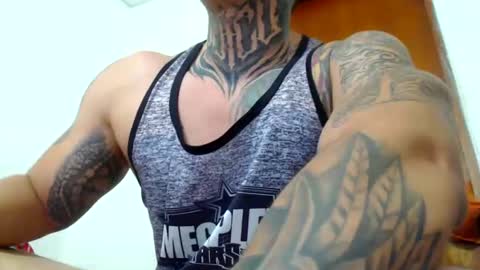 Snapshot of colombian_monster_cock chatting on February 2025 02:12:01 AM camilo online show from February 2025 02:12:01 AM
