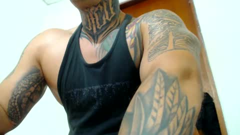 Snapshot of colombian_monster_cock chatting on March 2025 02:36:01 AM camilo online show from March 2025 02:36:01 AM