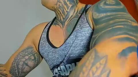 Snapshot of colombian_monster_cock chatting on September 2025 01:40:02 AM camilo online show from September 2025 01:40:02 AM