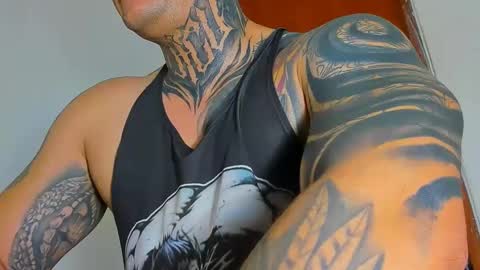 Snapshot of colombian_monster_cock chatting on September 2025 01:00:01 AM camilo online show from September 2025 01:00:01 AM