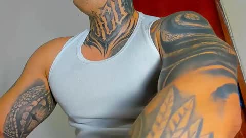 Snapshot of colombian_monster_cock chatting on October 2025 11:24:02 PM camilo online show from October 2025 11:24:02 PM