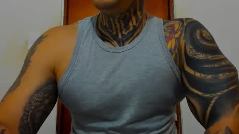 Snapshot of colombian_monster_cock chatting on October 2025 07:00:01 PM camilo online show from October 2025 07:00:01 PM