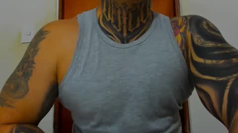 Snapshot of colombian_monster_cock chatting on October 2025 07:06:02 AM camilo online show from October 2025 07:06:02 AM