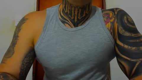 Snapshot of colombian_monster_cock chatting on October 2025 06:22:02 AM camilo online show from October 2025 06:22:02 AM