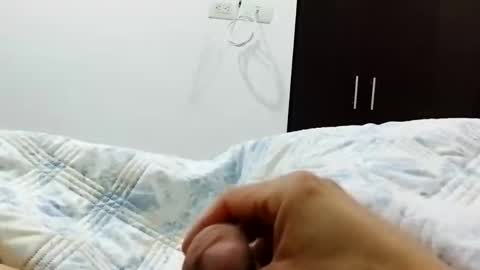 Snapshot of colombianhook chatting on January 2026 10:42:01 AM Mr Sex-R online show from January 2026 10:42:01 AM