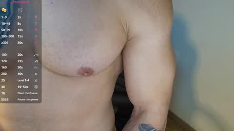 colombianmuscle8 online show from October 2025 11:14:02 PM