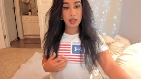 Snapshot of colombiantexas chatting on April 2026 01:23:02 AM ........ Instagram Lorysexys online show from April 2026 01:23:02 AM