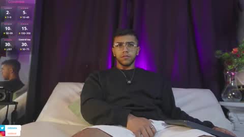 colstorw_ online show from December 2025 10:00:02 AM