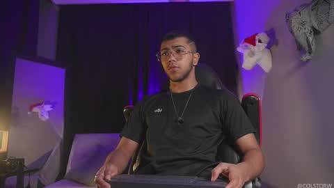 colstorw_ online show from January 2026 09:57:02 AM