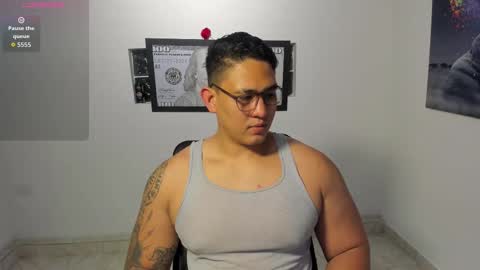 coltonmassif_ online show from November 2025 04:45:02 AM