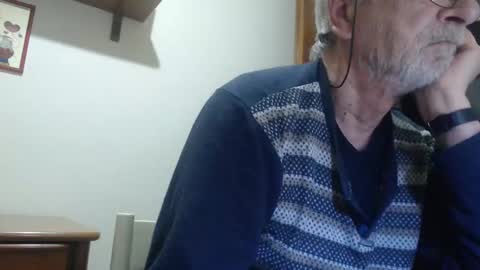 Snapshot of comemivuoi2 chatting on February 2026 03:56:01 AM comemivuoi2 online show from February 2026 03:56:01 AM