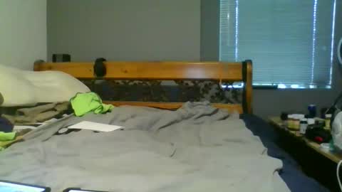 comphankjames online show from November 2025 07:46:02 PM