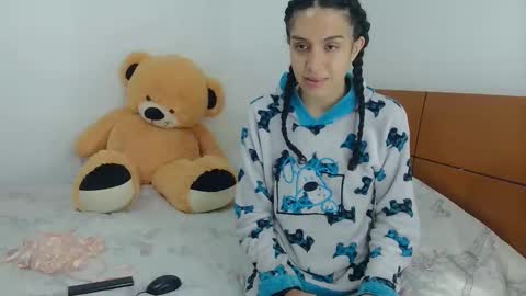 Connie online show from April 2026 05:52:01 AM