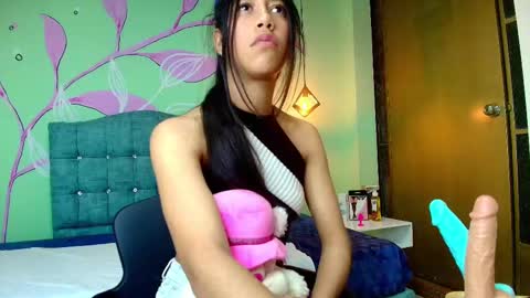 Snapshot of connie_bell chatting on February 2025 11:19:02 PM C O N N I E online show from February 2025 11:19:02 PM