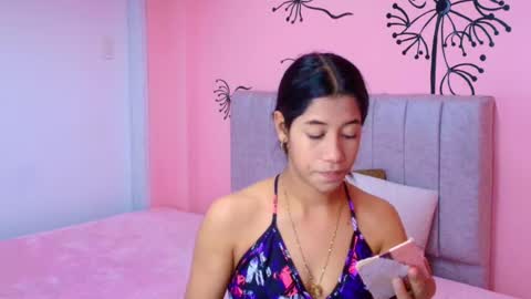 Snapshot of connie_bell chatting on October 2025 06:58:01 PM C O N N I E online show from October 2025 06:58:01 PM