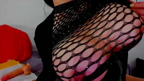 Snapshot of connyhot69 chatting on December 2024 11:28:02 AM CONNY online show from December 2024 11:28:02 AM