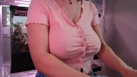 Snapshot of constantcumquest chatting on October 2025 07:57:02 PM ANR Mommy online show from October 2025 07:57:02 PM