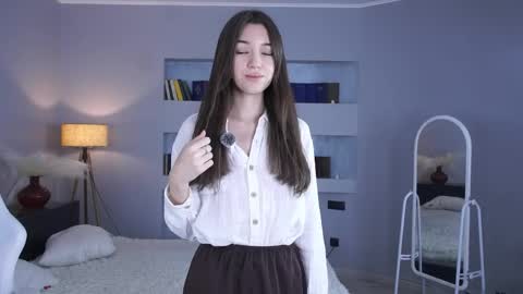 Ellie online show from April 2026 10:01:02 AM