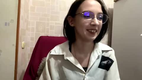 Snapshot of consuelamcelwaine chatting on March 2026 08:37:02 PM consuelamcelwaine online show from March 2026 08:37:02 PM