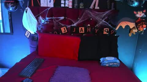 Cony online show from October 2025 12:23:01 PM