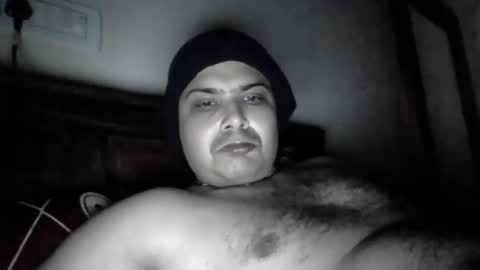 Snapshot of cool_breeze09 chatting on January 2025 06:44:01 PM Cool Breeze09 online show from January 2025 06:44:01 PM