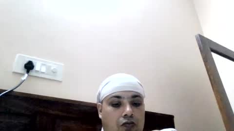 Snapshot of cool_breeze09 chatting on April 2026 06:31:02 PM Cool Breeze09 online show from April 2026 06:31:02 PM