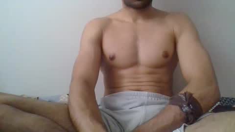 coolboy75289 online show from March 2026 06:44:02 PM