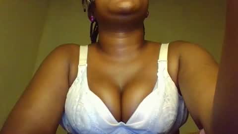 coolgirl001 online show from February 2026 02:07:02 AM