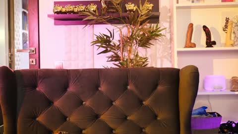 Ginger The Cringer online show from February 2025 09:22:01 AM