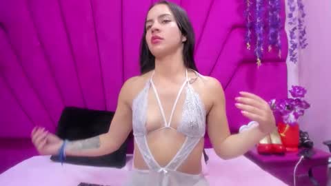 CooperEmma  online show from October 2025 02:44:01 AM