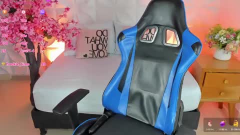  CORA  online show from February 2025 04:05:01 PM