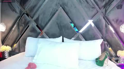 Coral online show from December 2025 04:28:02 AM