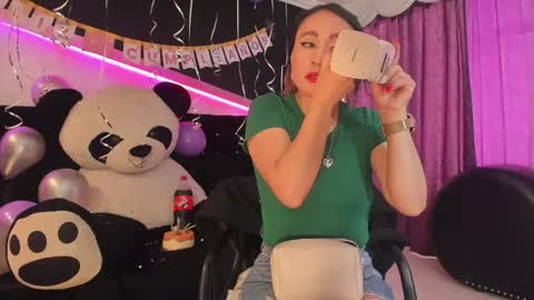 Snapshot of coral_gibson chatting on March 2026 01:11:02 PM Coral online show from March 2026 01:11:02 PM