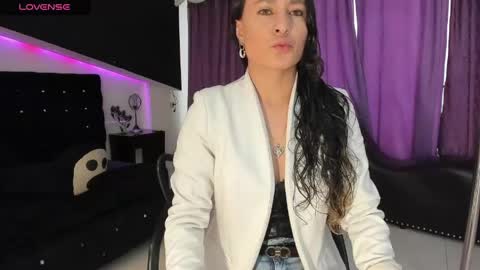 Snapshot of coral_gibson chatting on April 2026 12:22:01 PM Coral online show from April 2026 12:22:01 PM