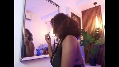 Snapshot of coral_lise chatting on September 2025 03:44:02 PM Coral online show from September 2025 03:44:02 PM