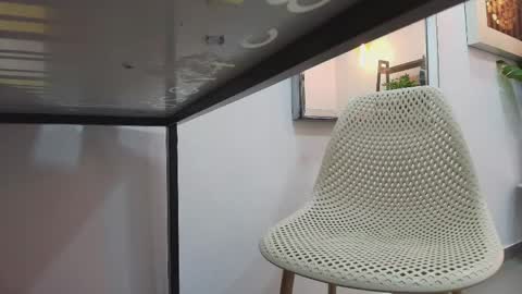 Snapshot of coral_lise chatting on September 2025 11:01:02 AM Coral online show from September 2025 11:01:02 AM