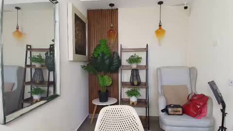 Snapshot of coral_lise chatting on October 2025 11:08:02 AM Coral online show from October 2025 11:08:02 AM