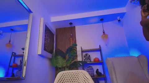 Snapshot of coral_lise chatting on October 2025 11:33:02 AM Coral online show from October 2025 11:33:02 AM